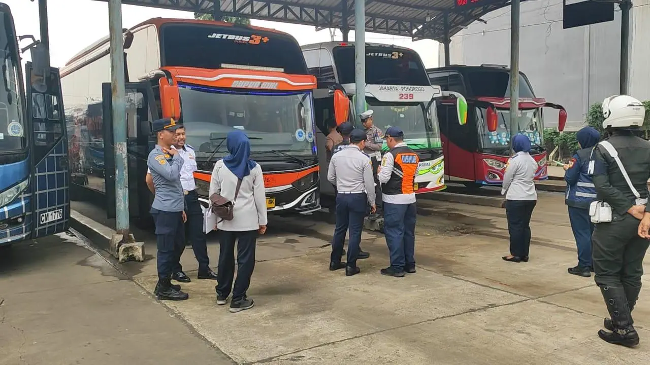 Jelang Nataru, Dishub dan Polres Bogor Gelar Ramp Check Bus di Terminal Cileungsi