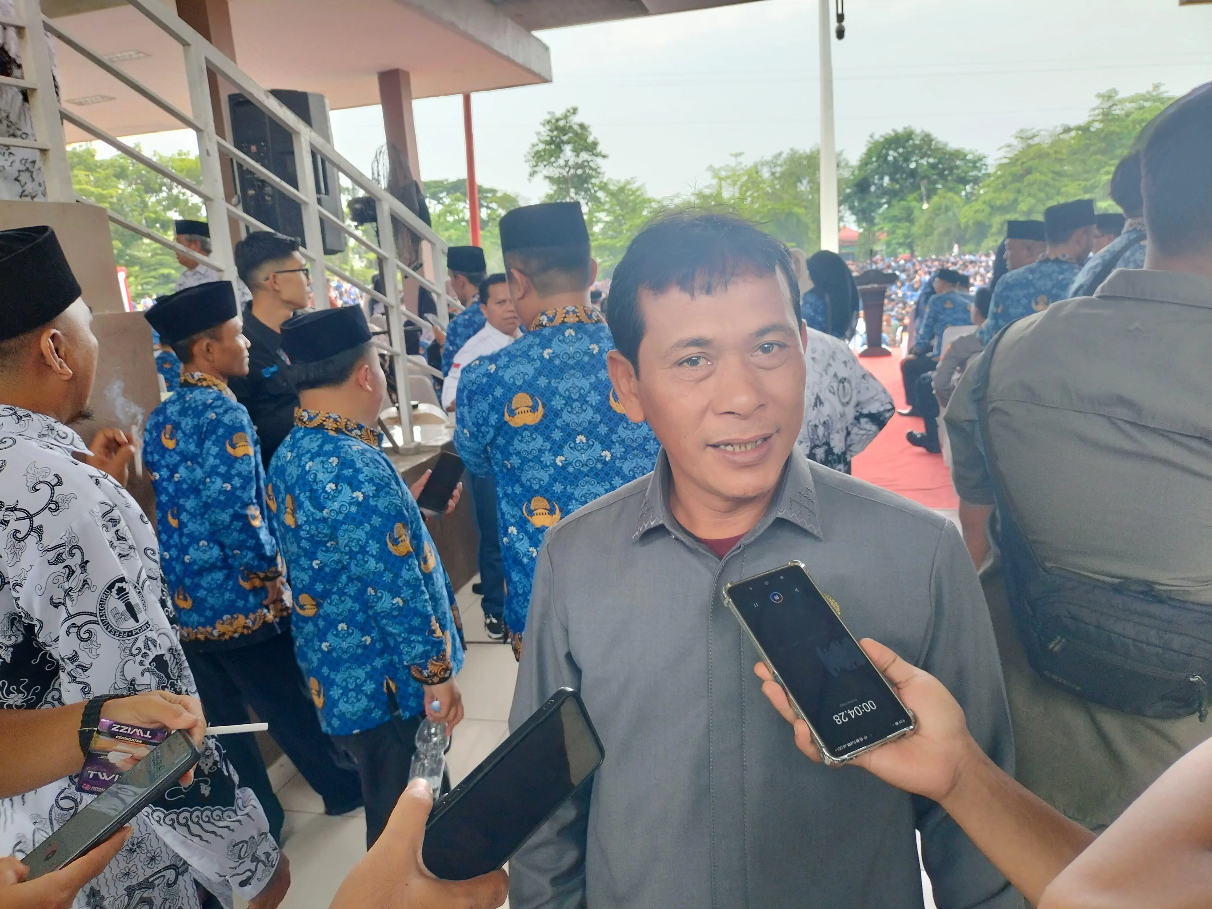 DPRD Sukabumi: Kepastian Status Guru yang Menunggu 45 Tahun Akhirnya Datang