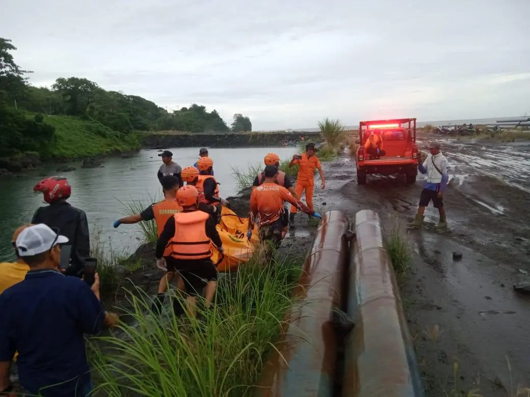 Setelah Dua Hari Pencarian, Jasad Deni Ditemukan di Pantai Cihurang