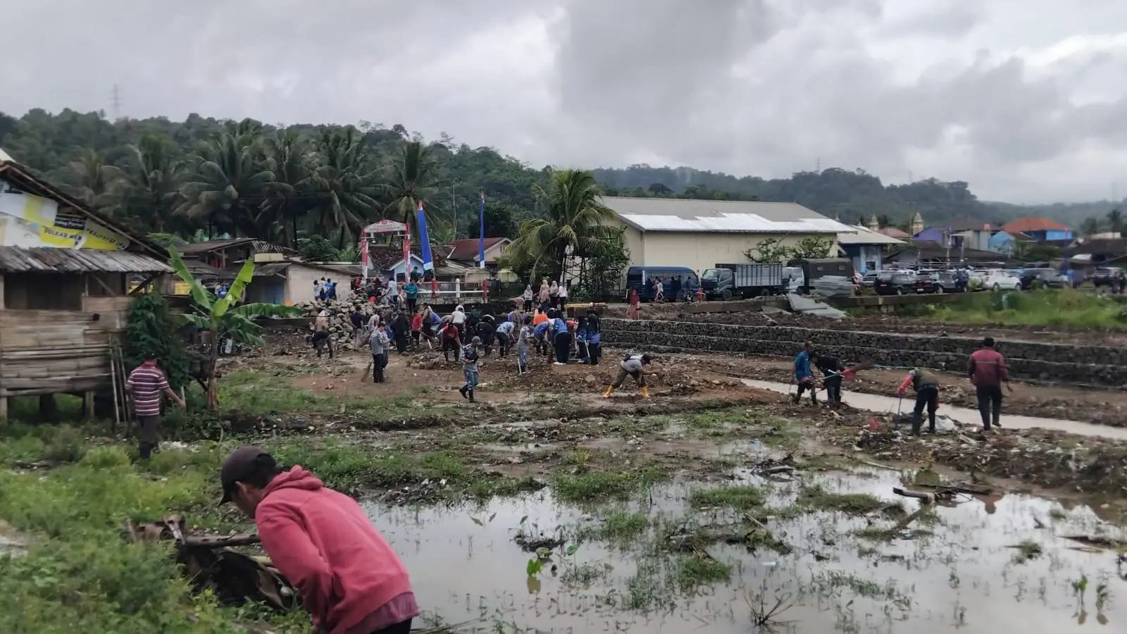 Lanal Bandung-Gerak Cepat! Akses Dermaga Cisolok Dibuka, Nelayan Tak Lagi Terjebak Ombak
