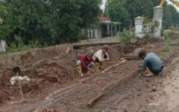 Eksploitasi Pekerja Proyek Irigasi Indramayu: Upah Tak Layak, BPJS Raib!