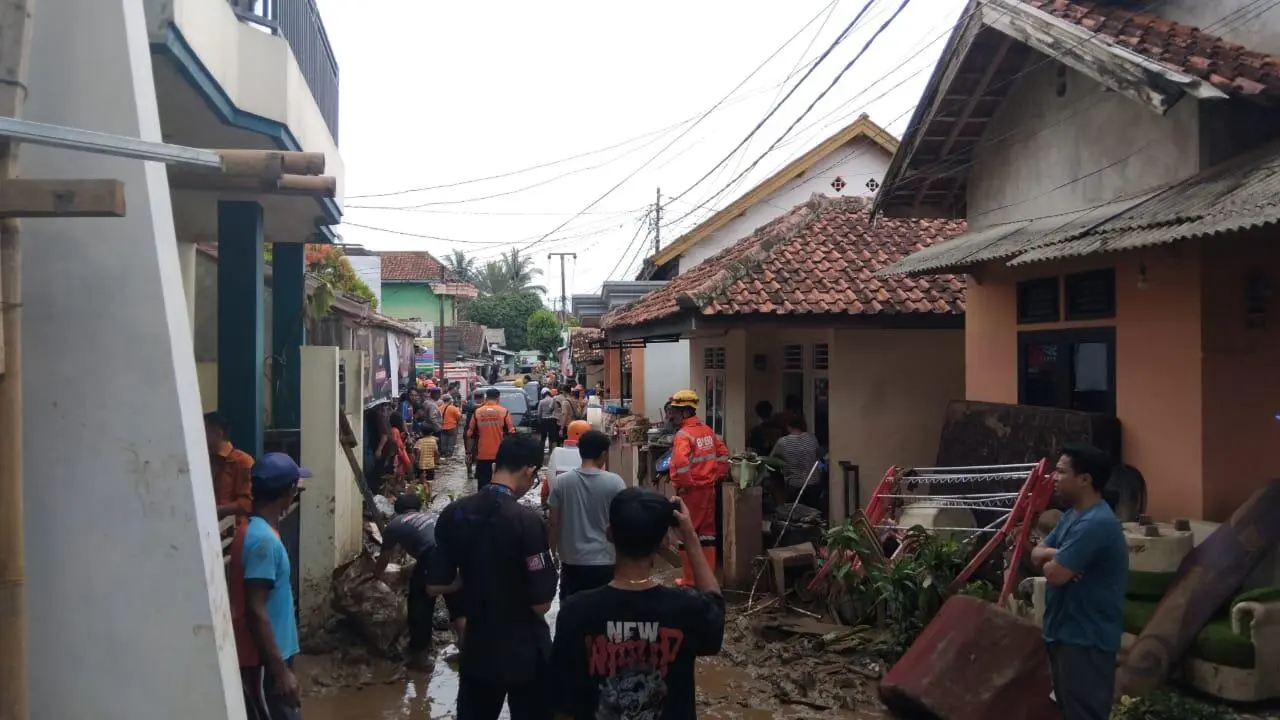 Sungai Cisolok Meluap, Cikahuripan Dilanda Banjir Terparah dalam Sejarah