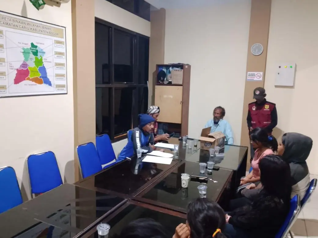 Razia Prostitusi Online di Cariu: Lima Wanita Diduga PSK Diamankan