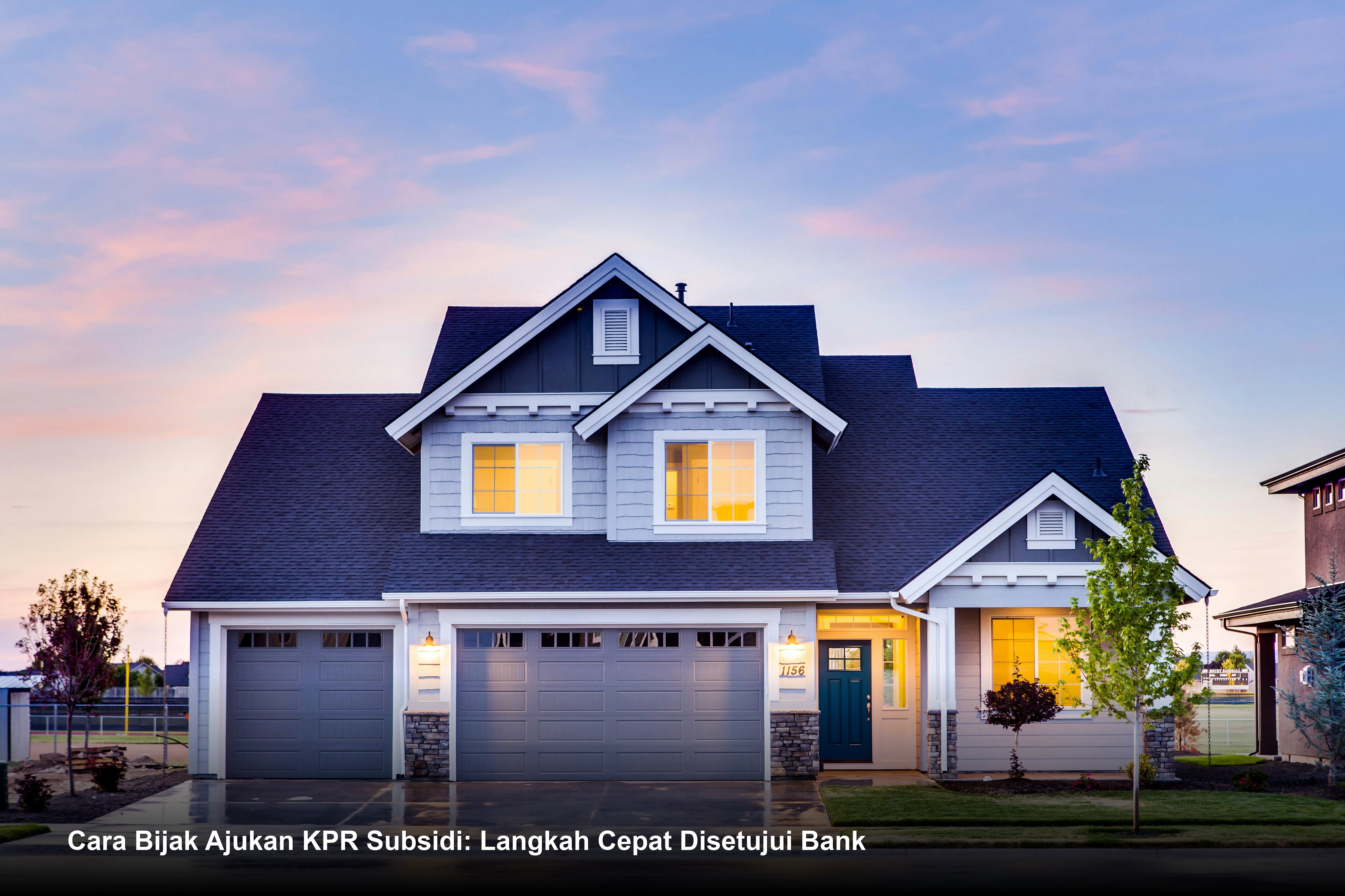 Pasangan muda menandatangani dokumen akad kredit KPR Subsidi di hadapan petugas bank dengan senyum bahagia.