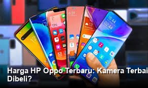 Tampilan elegan smartphone Oppo dengan modul kamera besar dan bodi belakang berkilau yang diletakkan di atas meja kayu minimalis.