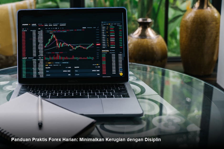 Deskripsi chart harga dengan indikator warna-warni di layar laptop yang tampak profesional, 1 kalimat.