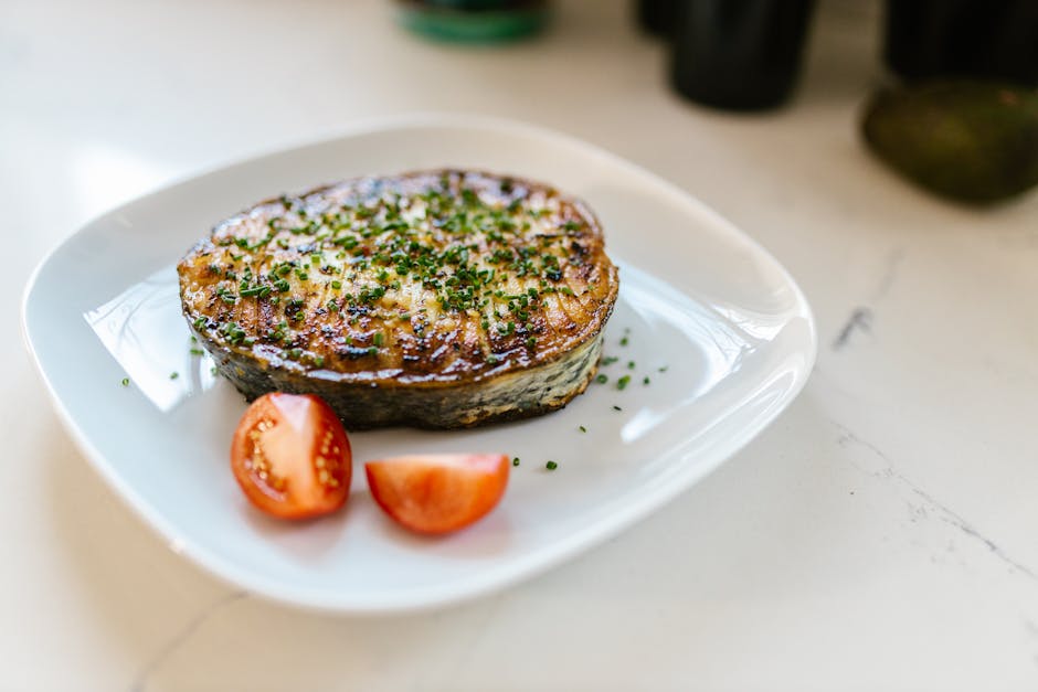 Ilustrasi tempe dan oncom yang disajikan dengan latar belakang bahan fermentasi kedelai dan kacang-kacangan.