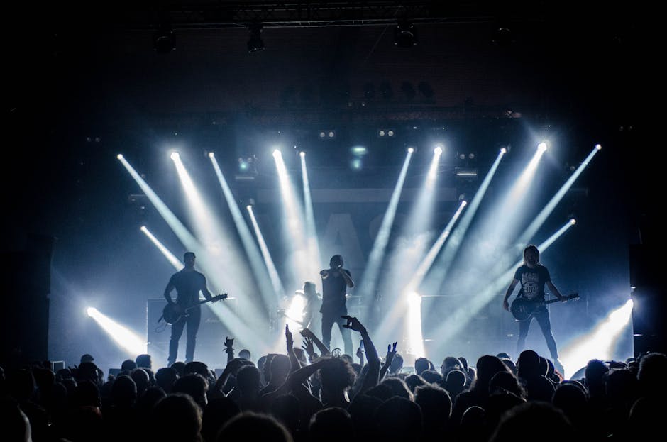 Seorang artis tampak sedang beristirahat atau bermeditasi, jauh dari sorotan kamera, melambangkan jeda dari panggung hiburan.